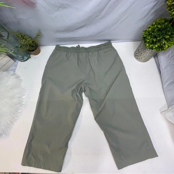Explorer Womens Capri
Mountain Warehouse size 14 - Picture 12 of 14